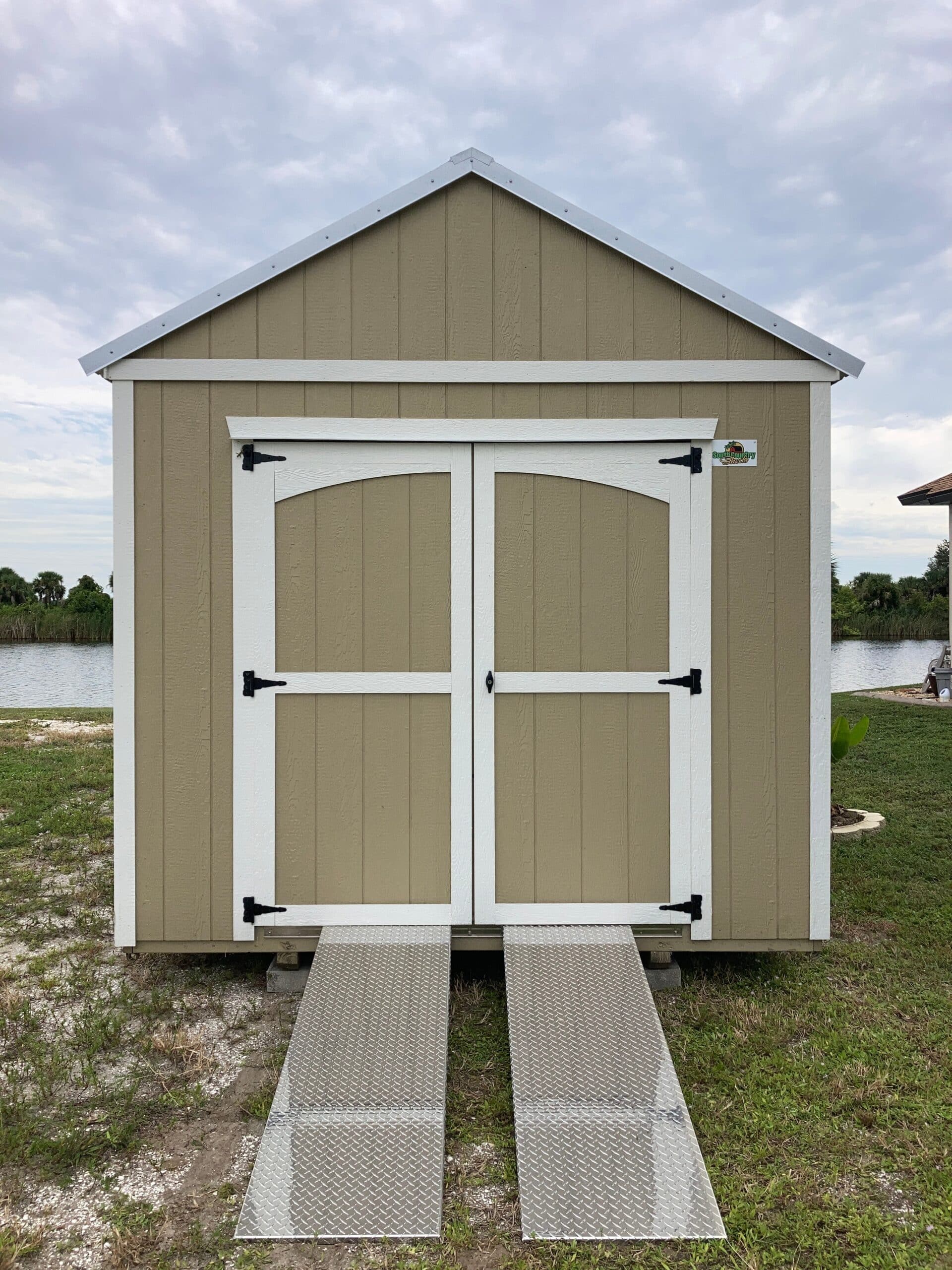 shed with ramps 